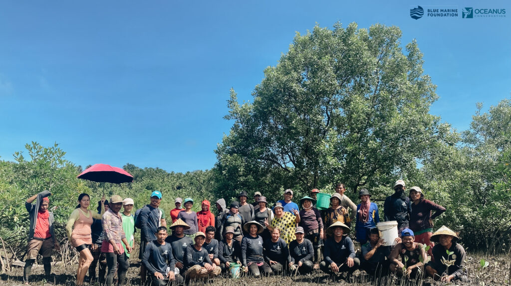 Local community with Oceanus in mangrove area